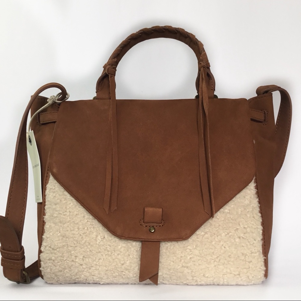 Lucky Brand Pria Crossbody